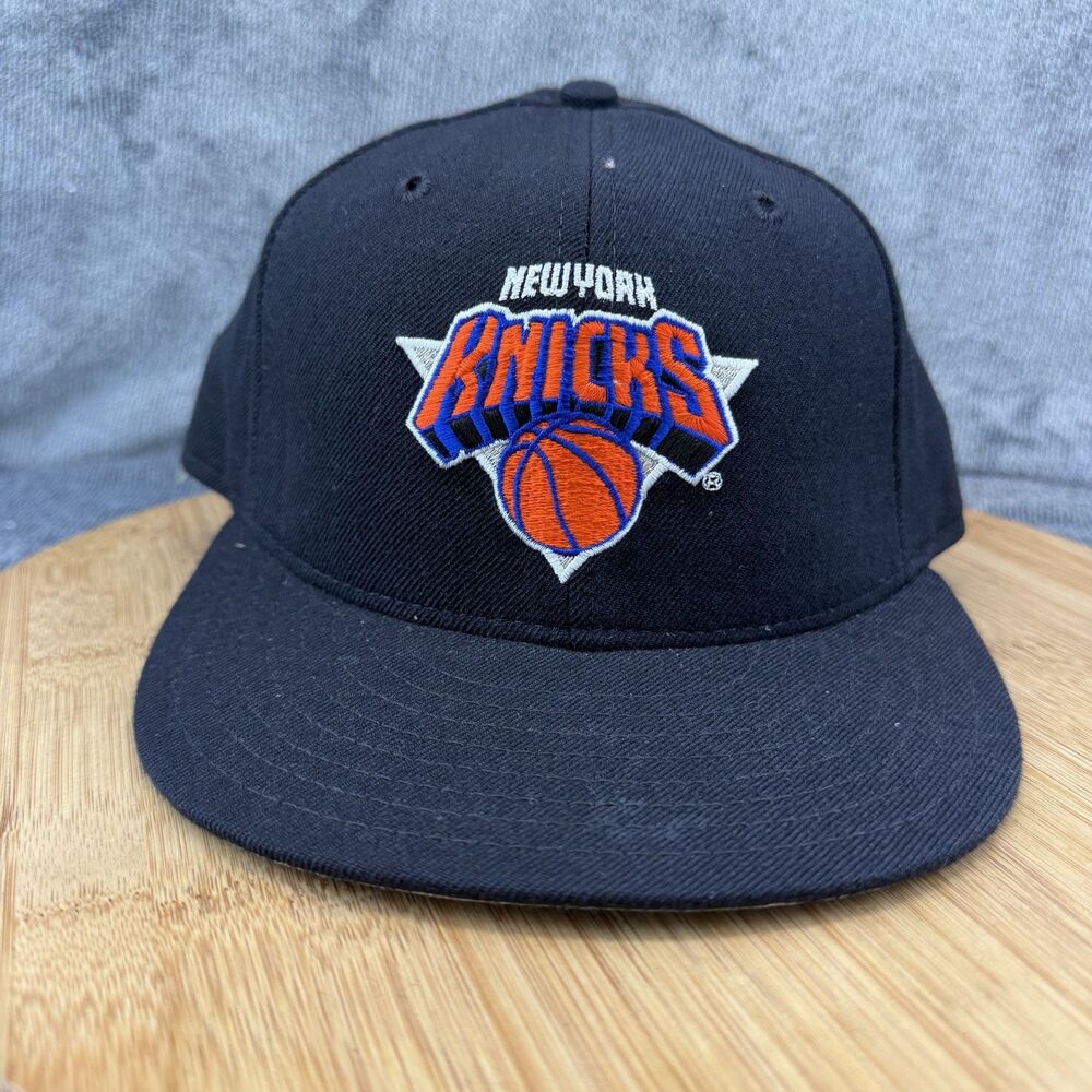 New York Knicks Hat Cap Fitted Mens 7 Blue NBA Basketball Wool New Era USA 90s